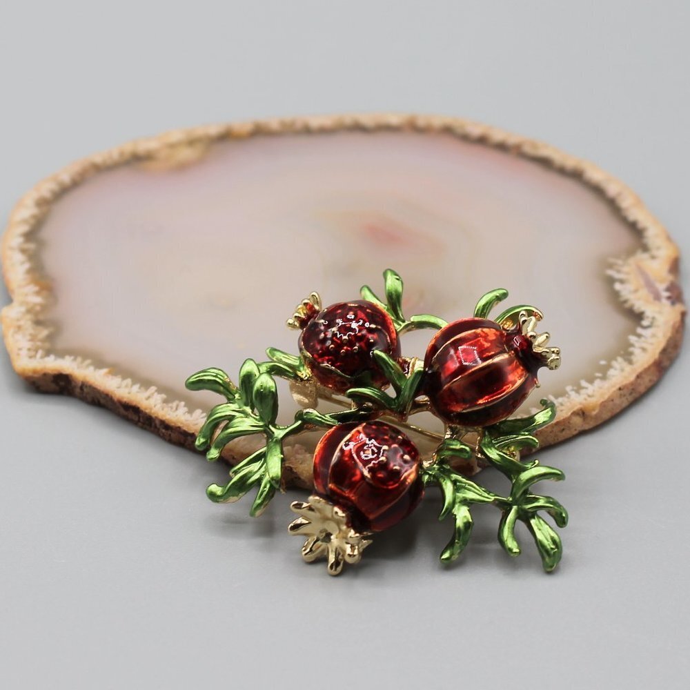 Pomegranate fruit pin brooch jewelry fashion new red green gold tone nature cute